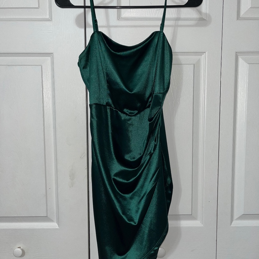 Dillard's Emerald Green Homecoming Dress